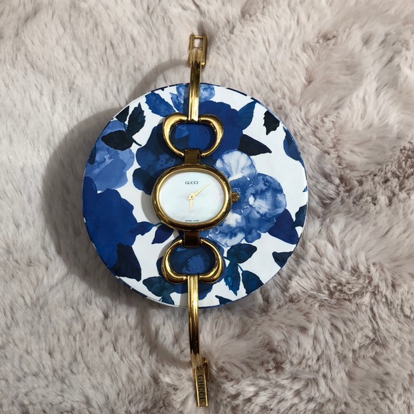 Gucci Jewelry - Vintage Women’s Gucci Bracelet Watch
